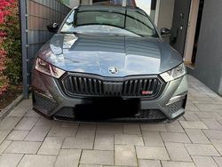 Grau Gebraucht 2021 Skoda Octavia RS Kombi | 32.250 € (Fairer Preis)