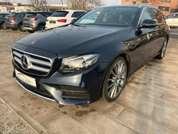 Blau Gebraucht 2019 Mercedes E300 AMG Kombi | 31.950 € (Fairer Preis)