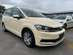 Beige Gebraucht 2022 VW Touran Active Van / Kleinbus | 11.500 € (Guter Preis)