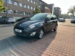 Grau Gebraucht 2009 Renault Scénic III Dynamique Van / Kleinbus | 3.999 € (Fairer Preis)