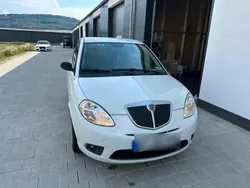 Weiß Gebraucht 2009 Lancia Ypsilon Kleinwagen | 1.900 €