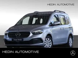 Silber Gebraucht 2023 Mercedes 180 Progressive Limousine | 27.370 € (Fairer Preis)