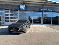 Grau Gebraucht 2025 Mazda 3 Exclusive-Line Limousine | 25.290 € (Etwas zu teuer)