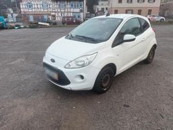 Weiß Gebraucht 2010 Ford Ka Kleinwagen | 1.999 €