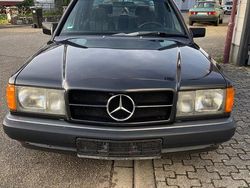 Schwarz Gebraucht 1990 Mercedes 190 Limousine | 6.400 €