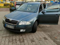 Andere farben Gebraucht 2004 Skoda Octavia Kombi | 3.600 € (Teuer)