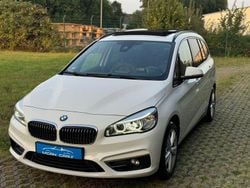 Weiß Gebraucht 2015 BMW 220 Gran Tourer Luxury Line Van / Kleinbus | 8.900 € (Guter Preis)