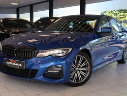 Portimao blau metallic Gebraucht 2021 BMW 320e Shadowline Limousine | 29.890 € (Teuer)