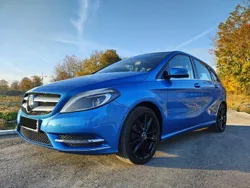 Blau Gebraucht 2013 Mercedes B180 Van / Kleinbus | 10.550 €