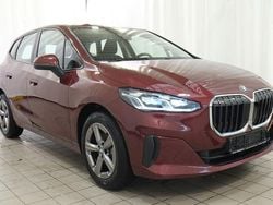 Rot Gebraucht 2024 BMW 218 Active Tourer Van / Kleinbus | 25.999 € (Superpreis)