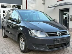 Grau Gebraucht 2019 VW Sharan IQ Drive Van / Kleinbus | 15.999 € (Fairer Preis)