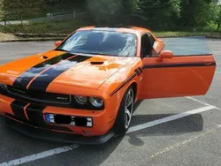 Orange Gebraucht 2014 Dodge Challenger Coupé | 32.990 € (Etwas zu teuer)