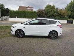 Frostweiß Gebraucht 2018 Ford Kuga ST-Line SUV | 15.750 € (Fairer Preis)