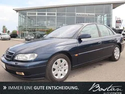 Blau metallic Gebraucht 2001 Opel Omega Limousine | 4.900 €