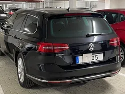 Schwarz Gebraucht 2017 VW Passat Highline Kombi | 14.200 € (Fairer Preis)