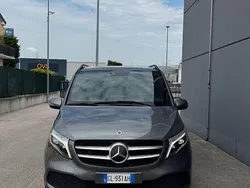 Grau Gebraucht 2022 Mercedes 250 SUV | 43.000 €