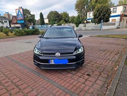 Schwarz Gebraucht 2017 VW Golf VII Comfortline Kombi | 9.999 € (Fairer Preis)