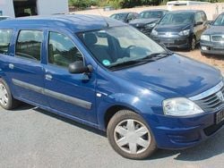 Blau Gebraucht 2009 Dacia Logan MCV Ambiance Kombi | 2.400 € (Guter Preis)