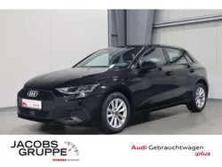 Brillantschwarz Gebraucht 2023 Audi A3 Sportback Limousine | 23.420 € (Fairer Preis)