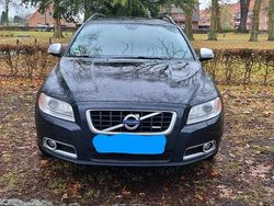 Blau Gebraucht 2010 Volvo V70 Kombi | 7.000 € (Fairer Preis)