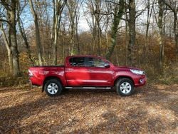 Rot Gebraucht 2017 Toyota HiLux Abholung | 37.500 € (Fairer Preis)