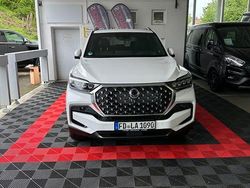 Weiß Gebraucht 2024 Ssangyong (KGM) Rexton Sapphire SUV | 38.700 € (Fairer Preis)