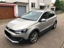 Silber Gebraucht 2011 VW Polo Cross Kleinwagen | 6.499 € (Guter Preis)