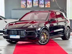 Tiefschwarz perleffekt Gebraucht 2019 Porsche Cayenne Turbo S SUV | 104.800 € (Fairer Preis)