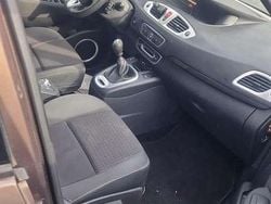 Gebraucht 2011 Renault Scénic III Dynamique Van / Kleinbus | 4.300 € (Guter Preis)