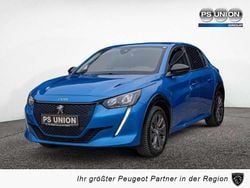 Blau Gebraucht 2023 Peugeot e-208 Allure Kleinwagen | 22.900 € (Fairer Preis)