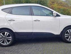 Weiß Gebraucht 2015 Hyundai ix35 SUV | 11.350 € (Fairer Preis)