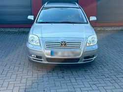 Silber Gebraucht 2007 Toyota Avensis Kombi | 1.200 € (Superpreis)