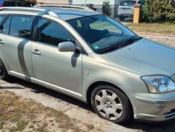 Gebraucht 2005 Toyota Avensis Sol Kombi | 2.350 € (Fairer Preis)