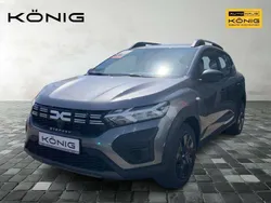 Grau Gebraucht 2025 Dacia Sandero Essentiel Kleinwagen | 15.599 € (Superpreis)