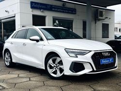 Weiß Gebraucht 2022 Audi A3 S-Line Limousine | 28.900 €