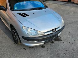 Grau Gebraucht 2002 Peugeot 206 Kleinwagen | 400 € (Superpreis)
