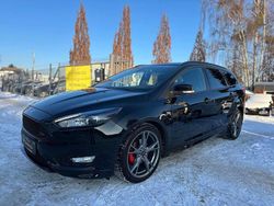 Schwarz Gebraucht 2018 Ford Focus ST-Line Kombi | 14.250 € (Fairer Preis)