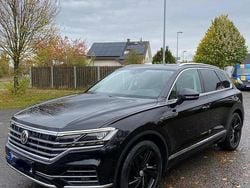 Schwarz Gebraucht 2019 VW Touareg SUV | 44.300 € (Fairer Preis)