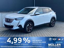 Weiß Gebraucht 2022 Peugeot e-2008 Allure SUV | 14.989 € (Superpreis)