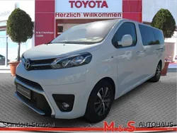 Weiss Gebraucht 2022 Toyota Proace Verso Comfort Kombi | 34.520 € (Fairer Preis)