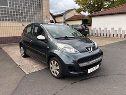 Grau Gebraucht 2011 Peugeot 107 Urban Move Kleinwagen | 1.990 € (Guter Preis)