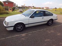 Weiß Gebraucht 1985 Opel Senator Kombi | 8.249 €