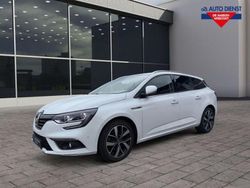Weiß Gebraucht 2018 Renault Mégane GrandTour Bose Edition Kombi | 12.900 € (Superpreis)