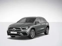 Grau Gebraucht 2024 Mercedes GLA200 AMG SUV | 52.894 €