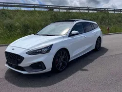 Weiß Gebraucht 2020 Ford Focus ST Kombi | 26.700 € (Fairer Preis)
