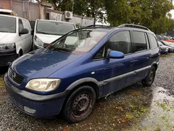 Blau Gebraucht 2002 Opel Zafira Elegance Van / Kleinbus | 590 € (Guter Preis)