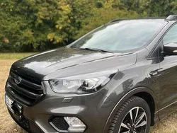 Grau Gebraucht 2019 Ford Kuga ST-Line SUV | 14.500 € (Guter Preis)