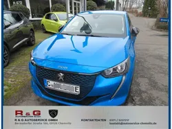 Blau Gebraucht 2023 Peugeot e-208 Allure Kleinwagen | 23.990 € (Fairer Preis)
