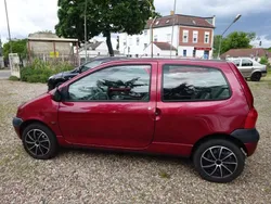 Rot Gebraucht 2001 Renault Twingo Authentique Kleinwagen | 1.800 € (Fairer Preis)