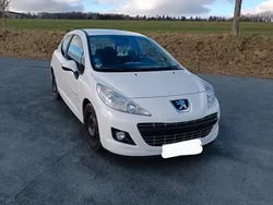 Schwarz Gebraucht 2012 Peugeot 207 Forever Limousine | 4.200 € (Fairer Preis)